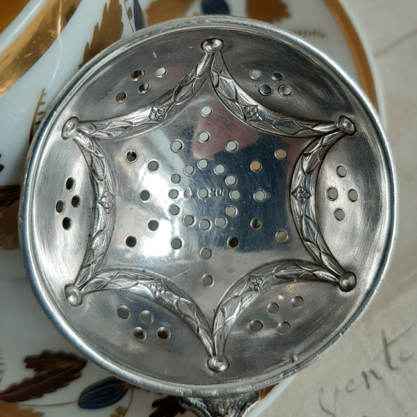 Cuillère à saupoudrer en argent